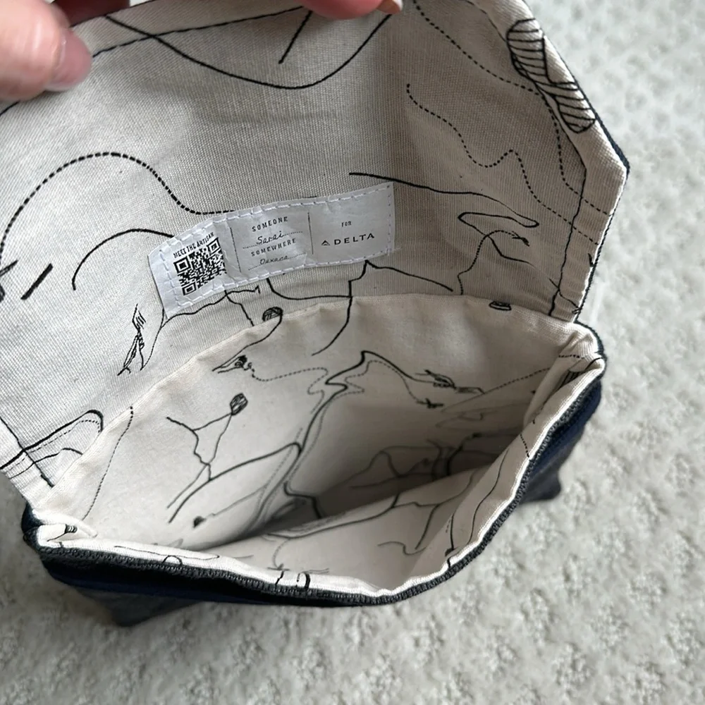 New Delta One First Class Travel Amenity Pouch Bag & Kit